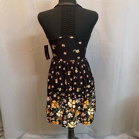 No Boundaries Floral Sweetheart Dress XS NWT - Picture 3 of 6